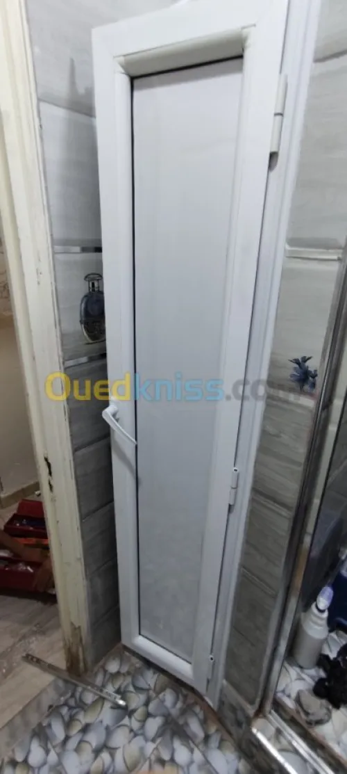 Aluminium , vitrine, douche italienne 