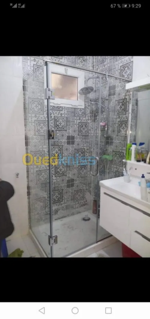 Aluminium , vitrine, douche italienne 