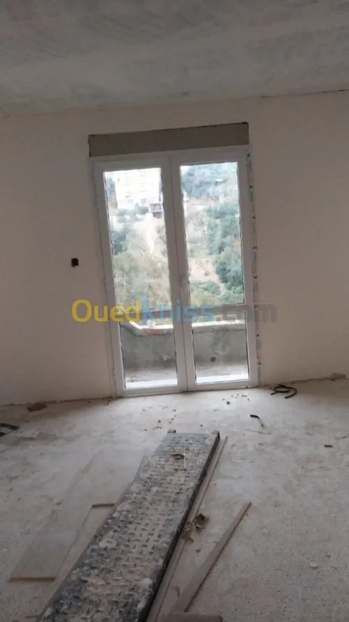 Aluminium , vitrine, douche italienne 