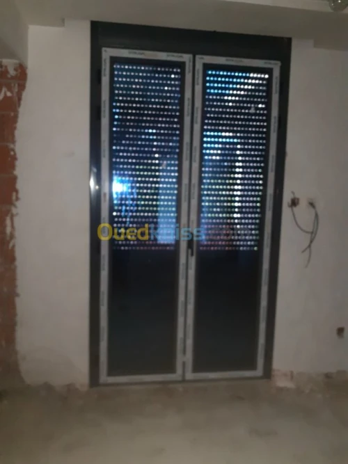 Aluminium , vitrine, douche italienne 