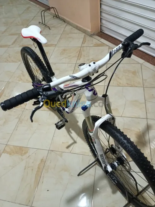 GIANT Liv Lust Taille 27.5/M 