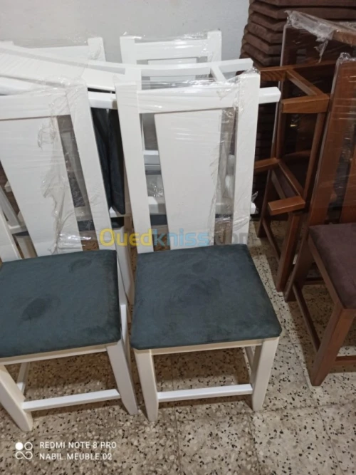 Table 150x80 cm avec 6 chaises Hêtre