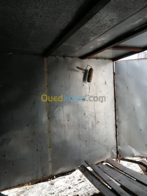 Vend box en tolle (abri) 