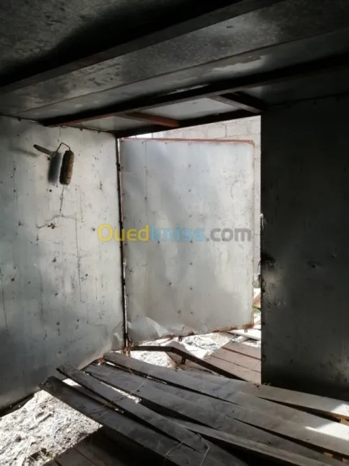 Vend box en tolle (abri) 