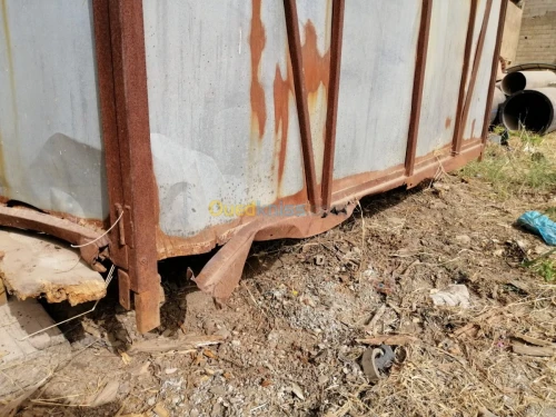 Vend box en tolle (abri) 