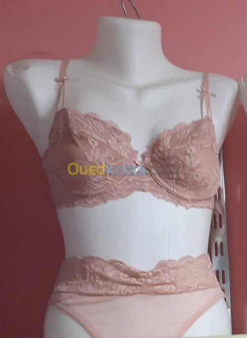 Sous vêtements  enssemble butter fly 