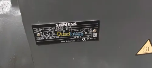 SERVO MOTEUR 