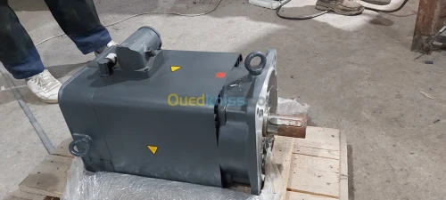 SERVO MOTEUR 