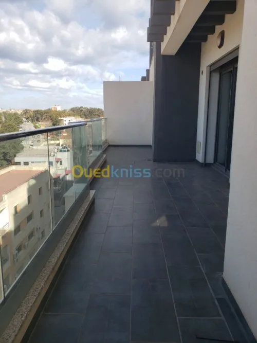 Location Appartement F3 Alger Dely brahim