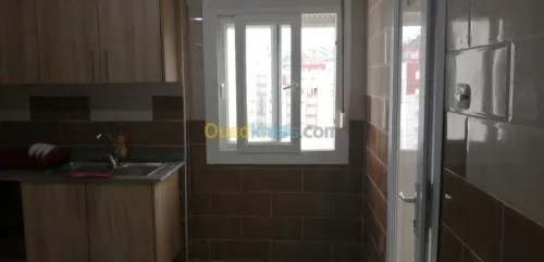 Location Appartement F5 Tipaza Tipaza
