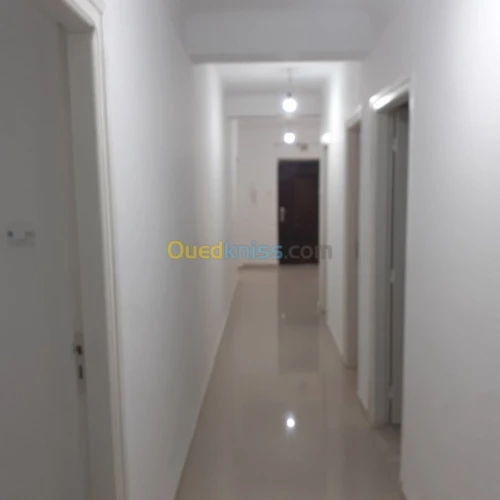 Location Appartement F5 Tipaza Tipaza