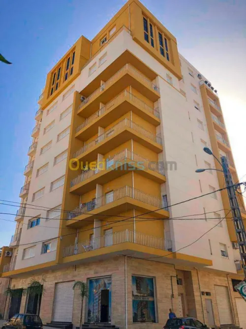 Monocouche facades