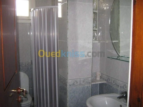 Location vacances Appartement F3 Alger Hydra
