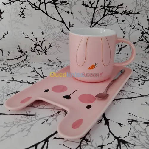 Des mugs en céramique