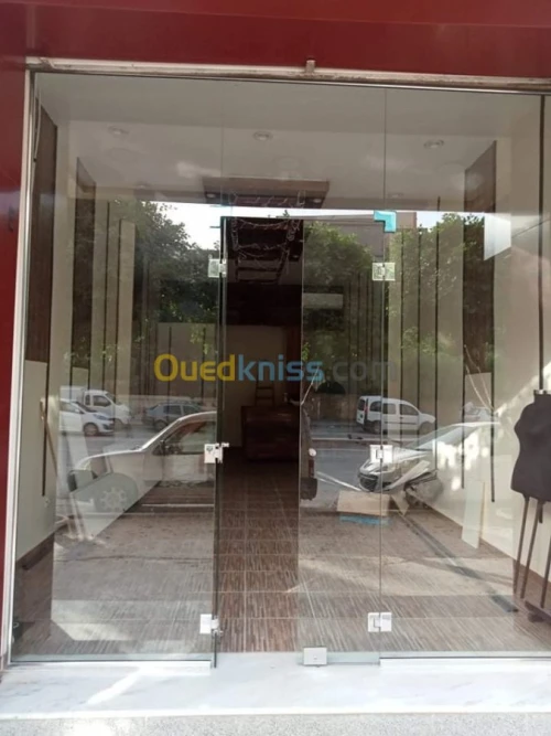 Vente vitrine en verre 