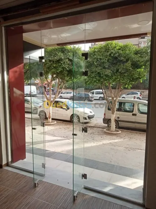 Vente vitrine en verre 