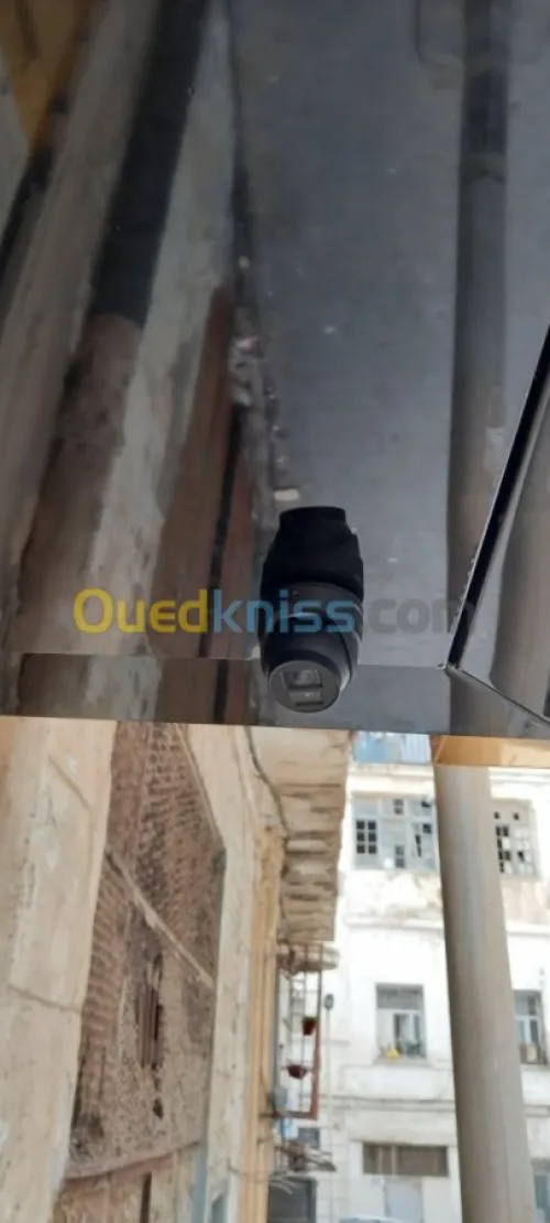 Installation camera de surveillance 
