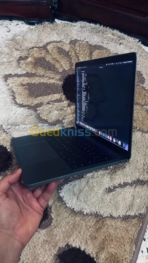 MacBook Pro fin 2016 8Gb 256 SSD Cycle 273