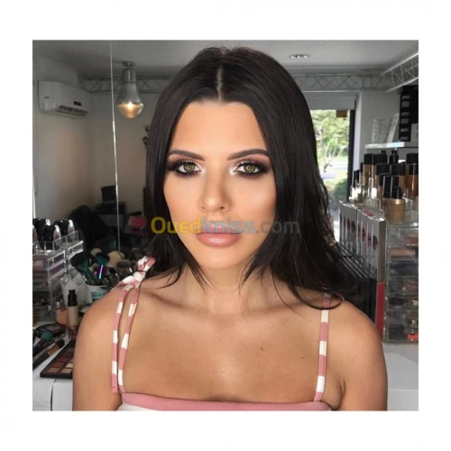 Maquilleuse professionnelle diplômée .