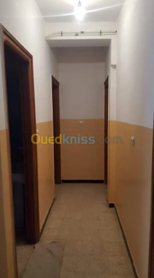 Location Appartement F3 Bejaia Souk el thenine
