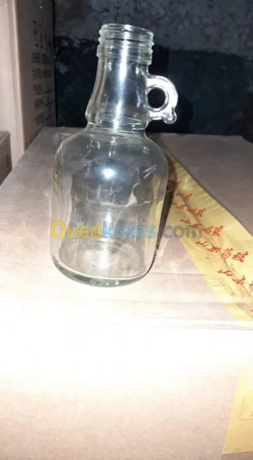 Vente les bouteilles les flacons