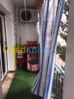 Cherche location Appartement F2 Alger Kouba