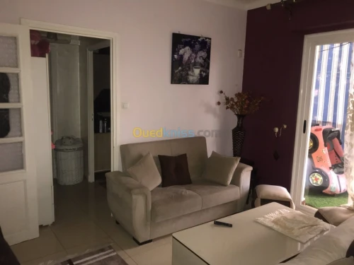 Cherche location Appartement F2 Alger Kouba