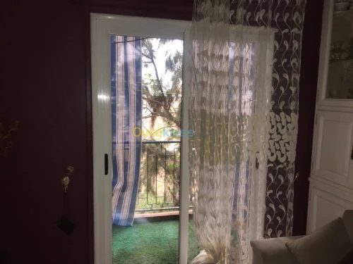 Cherche location Appartement F2 Alger Kouba
