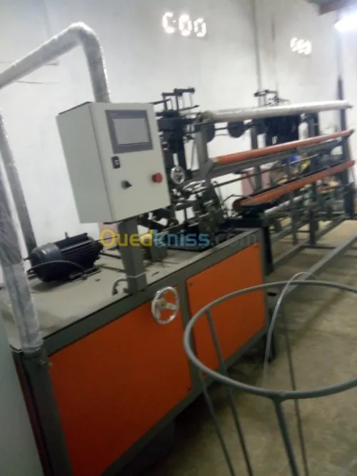 Machine de grillage automatique
