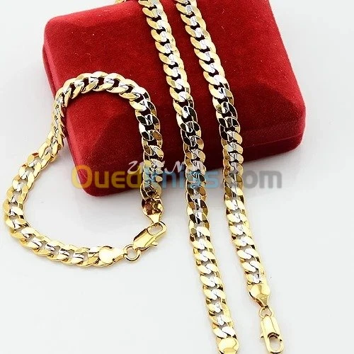 DES COLIER EN PLAQUES OR HOMMES ET FEM