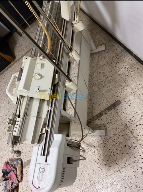 Machine A Coudre Et Broderi