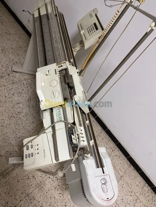 Machine A Coudre Et Broderi