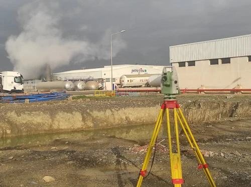 Géomètre expert foncier, topographe