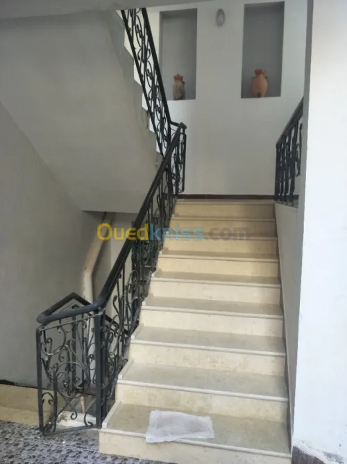 Location vacances Niveau De Villa F2 Alger Birkhadem