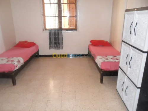 Location vacances Niveau De Villa F4 Ain temouchent Beni saf