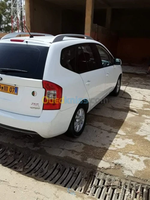 Kia Carens 2011 