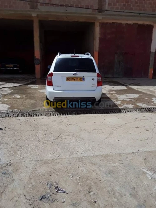Kia Carens 2011 