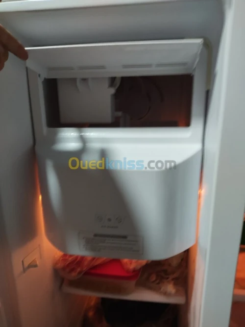 Réfrigérateur ENIEM SBS FRS U20GA