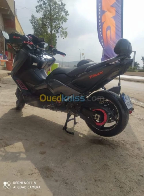 Yamaha t max