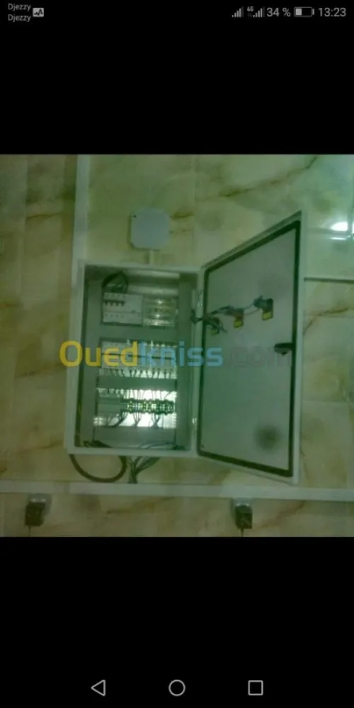 Electricien. 