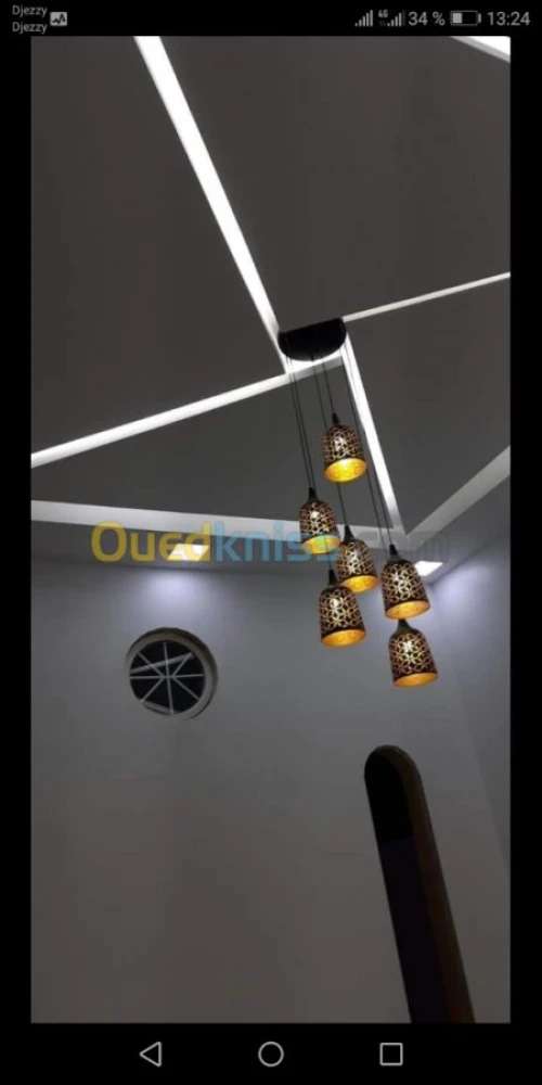 Electricien. 