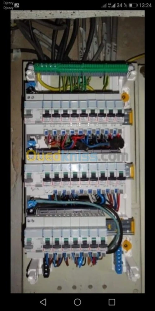Electricien. 