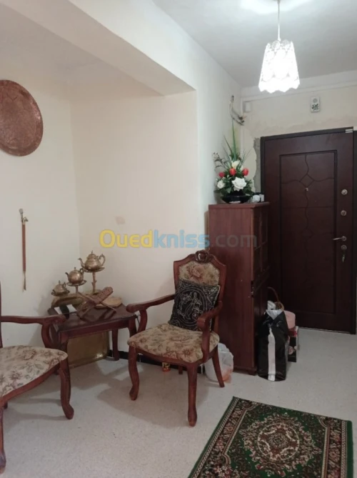 Location Appartement F3 Alger Bouzareah