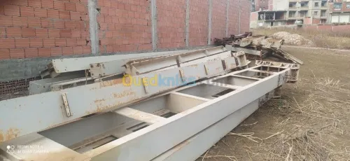 Vente hangar avec pont (grue) roulant