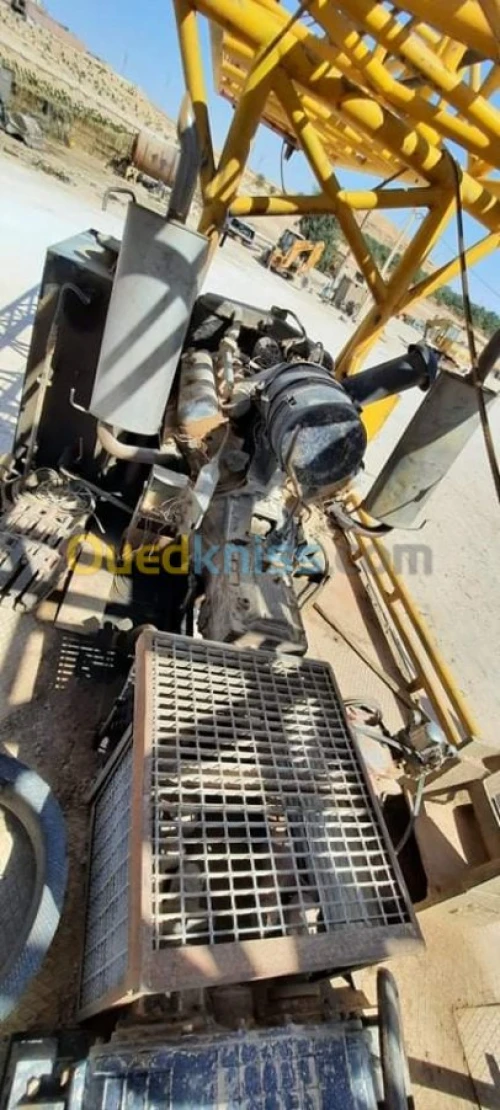 آلة حفر  Sonda  moteur V8 maz