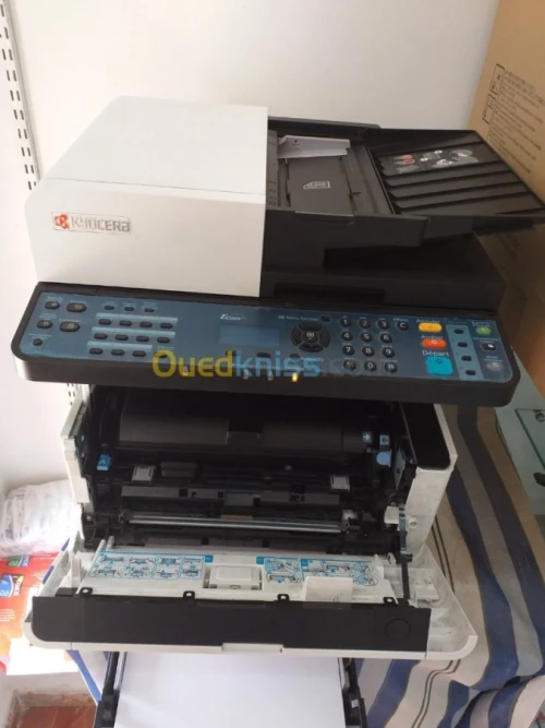 Ecosys M2135dn imprimante/photocopieur