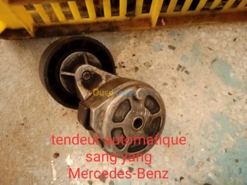Pièce Mercedes-Benz
