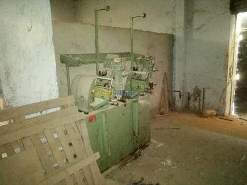 Usine de bougies de paraffine