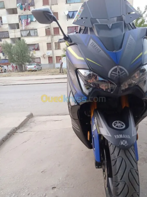 Yamaha Tmax dx