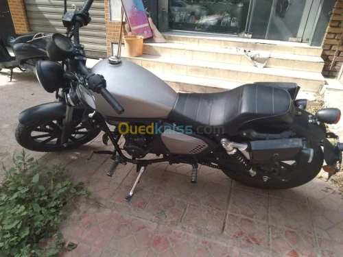 Keeway 200  K light